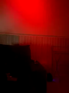 Snapshot of Hannahinfame chatting on October 30, 5:42 am Hannahinfame online show from October 30, 5:42 am