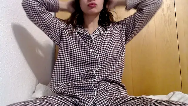 bellefleurrr online show from November 7, 8:42 pm