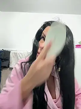 EmmaVayne online show from April 4, 9:45 pm