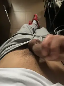 Snapshot of findomhot chatting on November 1, 4:20 pm findomhot online show from November 1, 4:20 pm