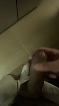 Snapshot of findomhot chatting on November 13, 11:14 pm findomhot online show from November 13, 11:14 pm