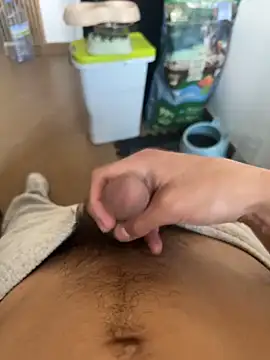 Snapshot of findomhot chatting on March 13, 4:13 pm findomhot online show from March 13, 4:13 pm