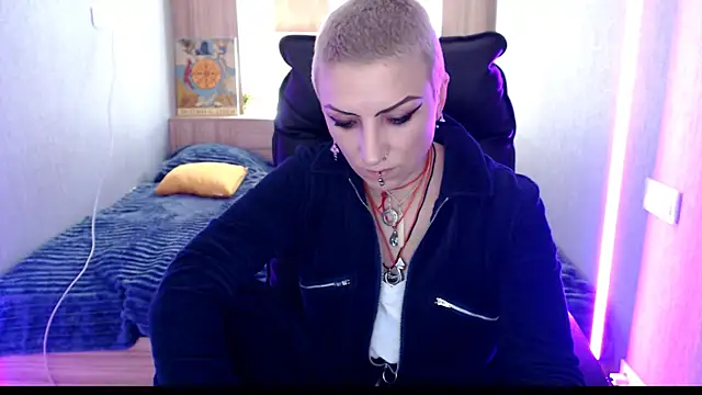 Sweet-n-Strong online show from May 13, 11:18 am