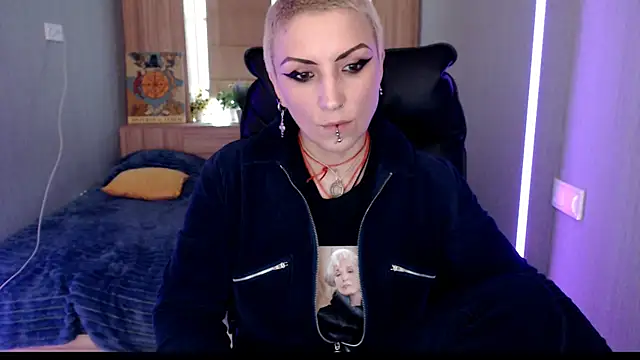 Sweet-n-Strong online show from May 15, 11:39 am