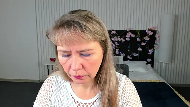 Snapshot of Carla_Vogue chatting on November 4, 3:05 am Carla Vogue online show from November 4, 3:05 am