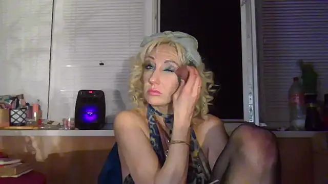 LilaniLoverx online show from May 10, 8:36 pm