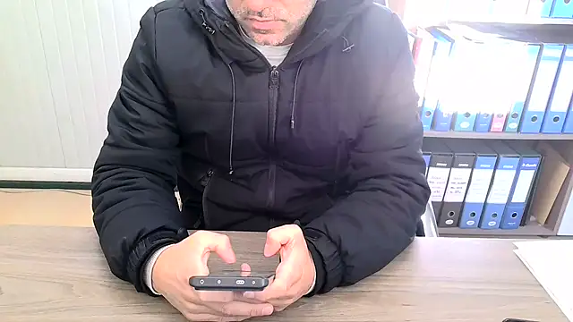 Evasionee online show from December 1, 7:35 am