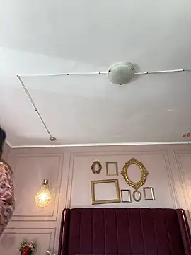 kittykelly online show from November 3, 9:10 am