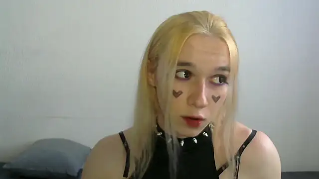 Snapshot of icebenz chatting on April 14, 12:55 pm icebenz online show from April 14, 12:55 pm
