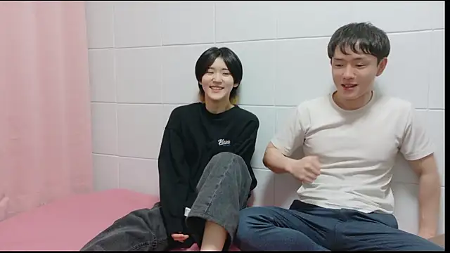 Snapshot of NORA_NEKO_2_2 chatting on November 29, 10:40 am NORA NEKO 2 2 online show from November 29, 10:40 am