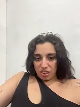 Snapshot of gigi333regi chatting on December 22, 4:20 am gigi333regi online show from December 22, 4:20 am