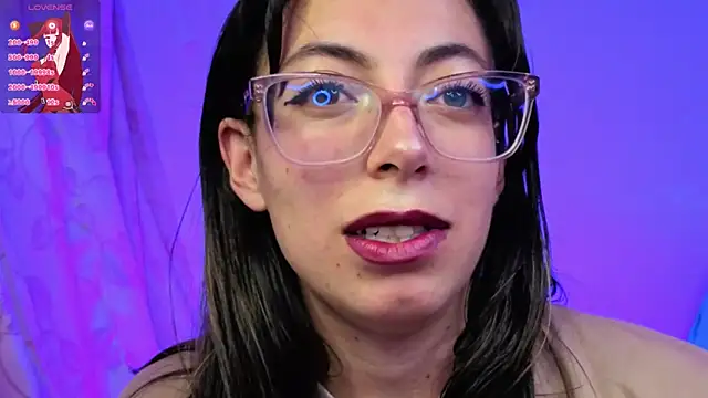 Snapshot of zylla_storn chatting on February 26, 11:04 pm zylla storn online show from February 26, 11:04 pm