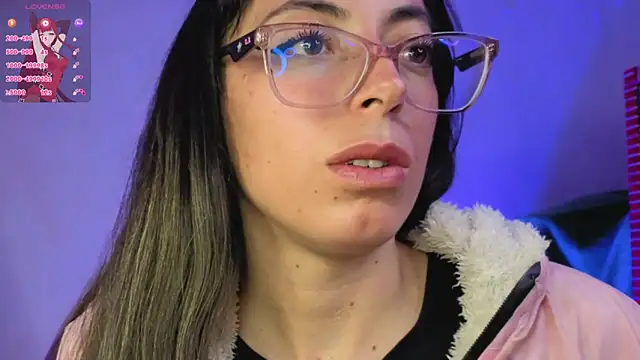 Snapshot of zylla_storn chatting on March 31, 10:54 pm zylla storn online show from March 31, 10:54 pm