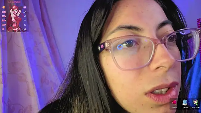 Snapshot of zylla_storn chatting on April 6, 3:35 pm zylla storn online show from April 6, 3:35 pm