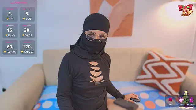 Snapshot of Lailaa_lush chatting on December 5, 7:06 am Lailaa lush online show from December 5, 7:06 am