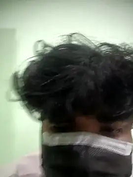 Snapshot of kriZ08 chatting on October 30, 4:52 pm kriZ08 online show from October 30, 4:52 pm