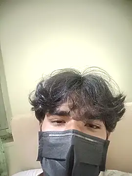 Snapshot of kriZ08 chatting on November 1, 5:37 pm kriZ08 online show from November 1, 5:37 pm