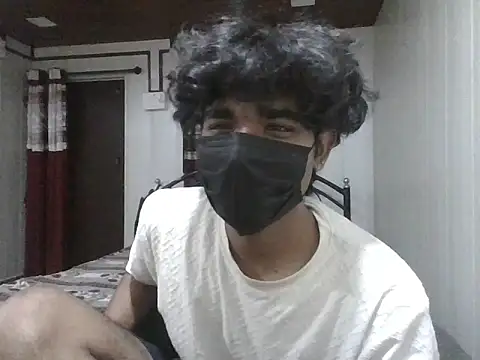 Snapshot of kriZ08 chatting on May 31, 6:09 pm kriZ08 online show from May 31, 6:09 pm