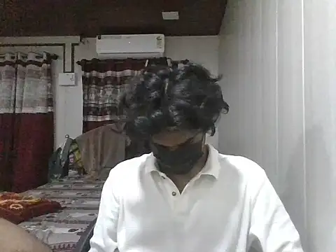 Snapshot of kriZ08 chatting on June 23, 2:26 pm kriZ08 online show from June 23, 2:26 pm