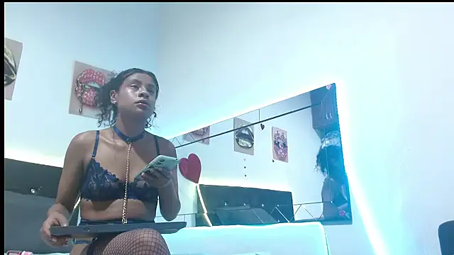 antonella pink2 online show from February 15, 8:02 am