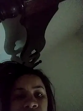 Snapshot of lovecarolyne chatting on October 26, 2:39 am lovecarolyne online show from October 26, 2:39 am