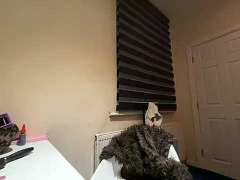 Snapshot of rosie-hipstergal chatting on February 20, 8:42 pm rosie-hipstergal online show from February 20, 8:42 pm