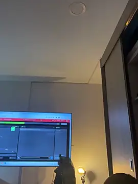 Snapshot of GiaStonne chatting on November 28, 2:58 am GiaStonne online show from November 28, 2:58 am