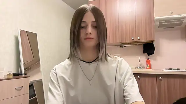 AidaGloshen online show from November 1, 4:09 pm