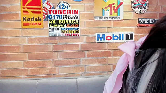 foxy sharlotte online show from January 5, 6:22 pm