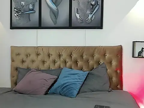 christopher palmerjs online show from November 16, 4:18 am