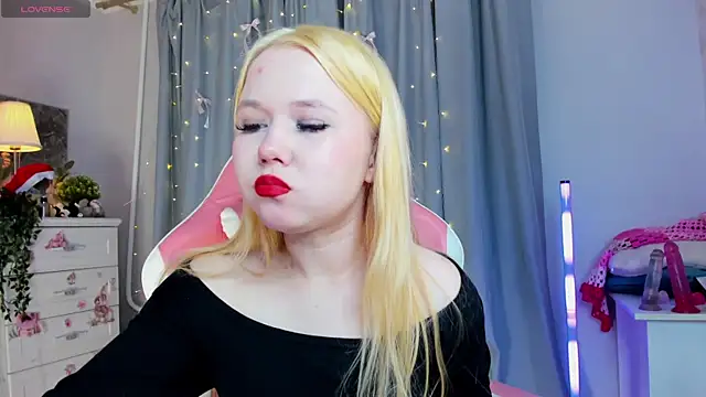 VivieSunn online show from February 11, 3:33 am