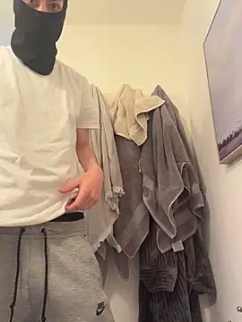 slimshadypt2 online show from March 25, 8:48 pm