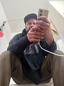 Fuckboyguyman online show from November 7, 8:42 pm