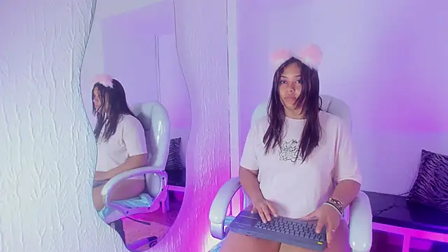 Abella bunny online show from November 14, 3:49 am