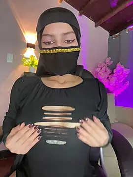 Snapshot of shaima__ chatting on June 29, 7:47 pm shaima online show from June 29, 7:47 pm