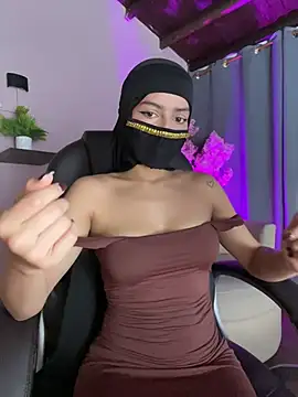 Snapshot of shaima__ chatting on July 3, 5:19 pm shaima online show from July 3, 5:19 pm