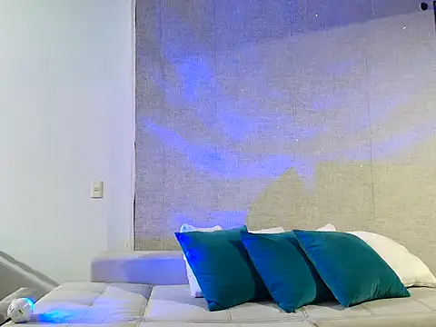 jeffandagus online show from October 31, 2:45 am