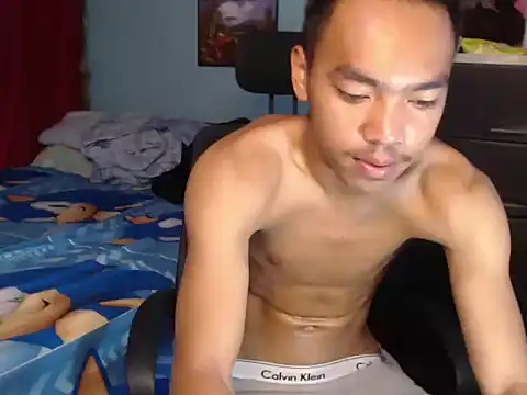 Snapshot of slimraz02 chatting on February 26, 2:21 am slimraz02 online show from February 26, 2:21 am