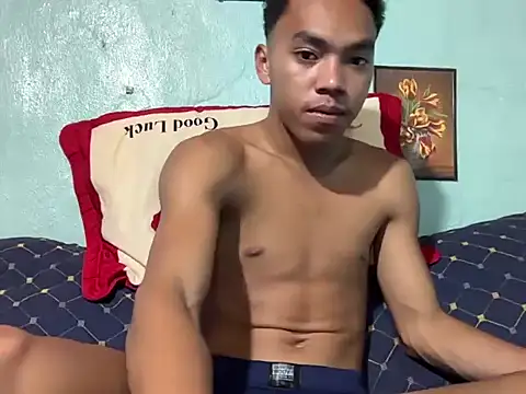 slimraz02 online show from July 7, 7:23 am