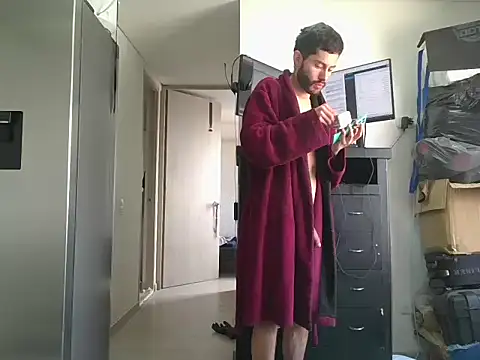 Snapshot of SxyOz chatting on February 6, 2:09 pm SxyOz online show from February 6, 2:09 pm