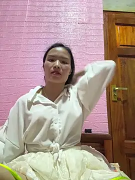 Snapshot of Yunzang chatting on March 1, 5:42 am Yunzang online show from March 1, 5:42 am