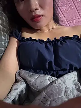 Snapshot of Yunzang chatting on April 29, 3:21 am Yunzang online show from April 29, 3:21 am