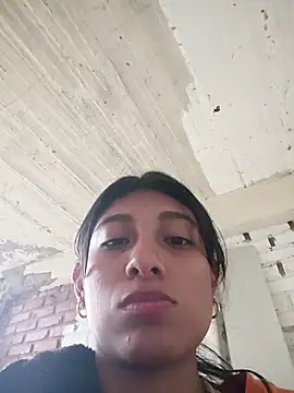 YeseniaRodriguez3 online show from November 4, 9:03 pm