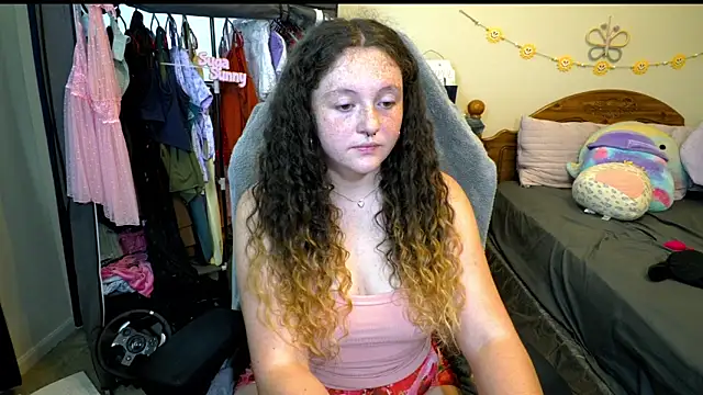 sugasunny04 online show from May 21, 5:42 pm