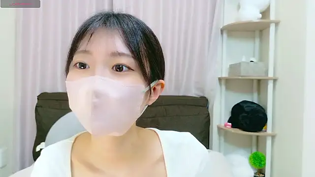 Snapshot of rei_chaaan chatting on November 1, 9:22 am rei chaaan online show from November 1, 9:22 am