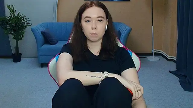 AddieOsler online show from May 13, 7:55 pm
