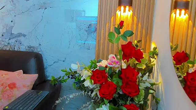 Nayla Monroee online show from November 18, 8:02 pm