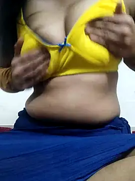 Snapshot of SexyBonitaaa chatting on October 29, 7:15 pm SexyBonitaaa online show from October 29, 7:15 pm