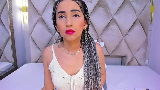 violett rabbit  online show from January 17, 12:32 pm