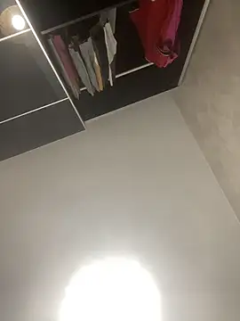 Dondeloquieras4 online show from March 6, 2:24 pm